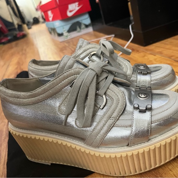 Chanel platform Creeper sneakers! Size 37 - Picture 2 of 5